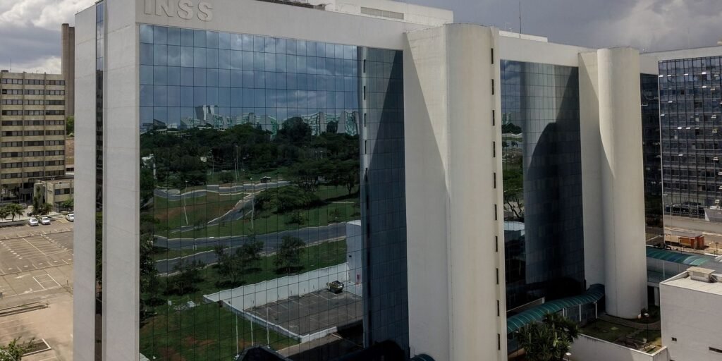 stf-pede-que-pgr-apure-abuso-em-greve-de-peritos-do-inss