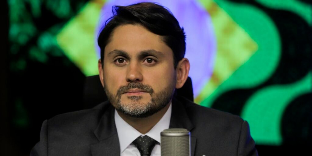 pgr-denuncia-ministro-das-comunicacoes-por-desvio-de-emendas