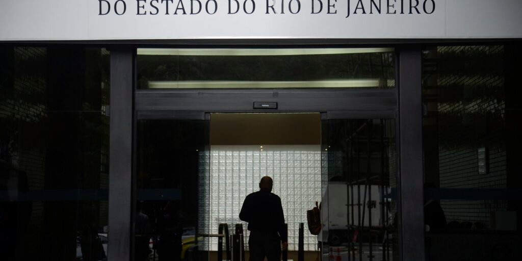 ministerio-publico-do-rio-denuncia-pm-por-tentativa-de-homicidio