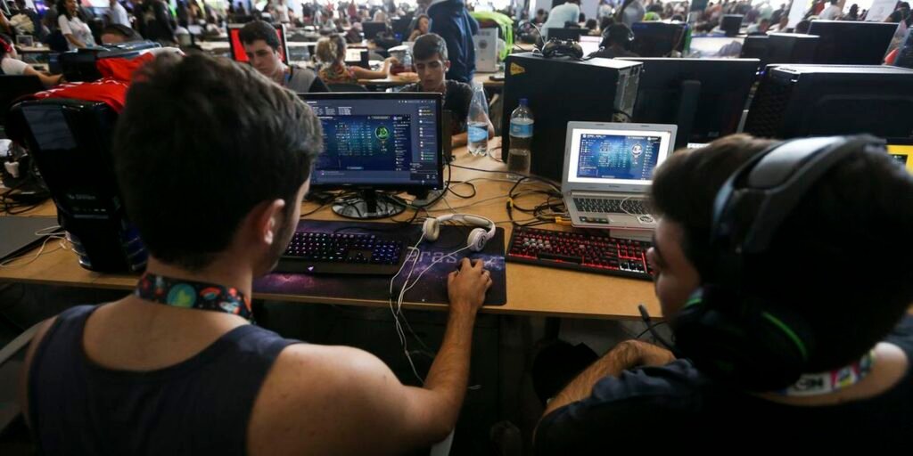 policia-de-sp-investiga-plataforma-online-por-apologia-a-violencia