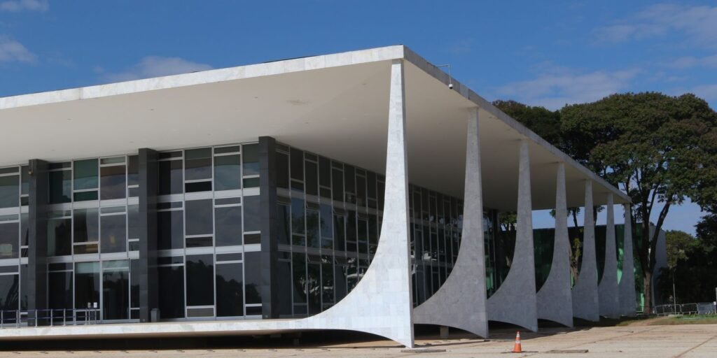 maioria-do-stf-nega-recursos-de-deputados-do-pl-que-viraram-reus