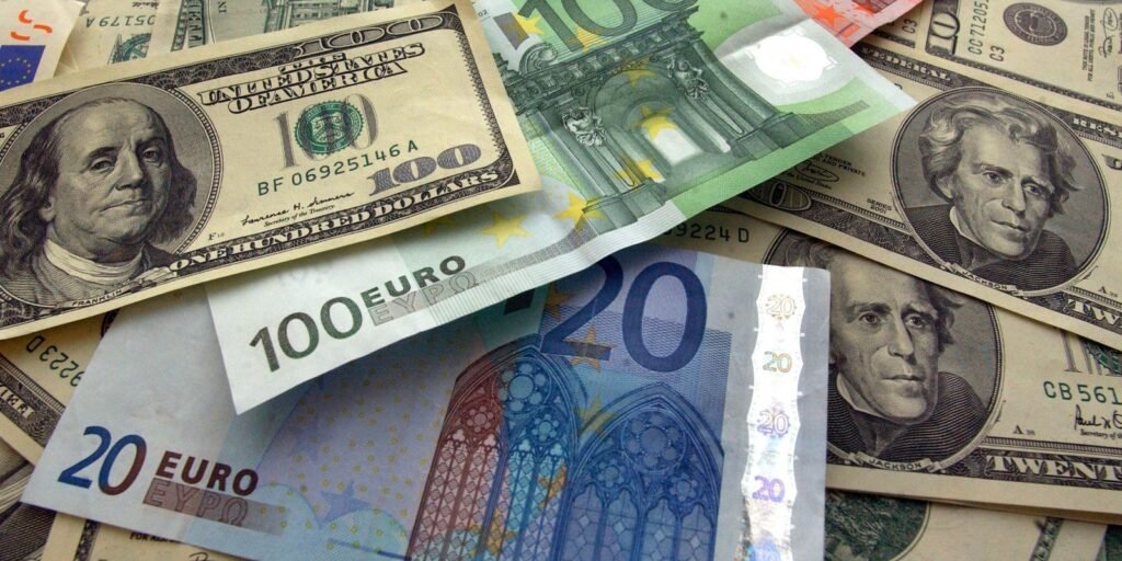 dolar-cai-para-r$-5,87-em-dia-positivo-para-paises-emergentes