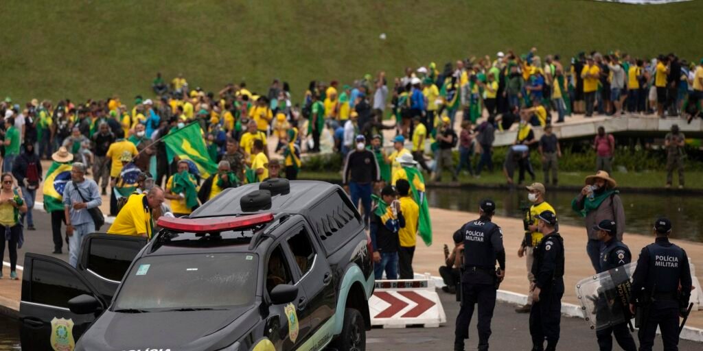 justica-da-espanha-nega-extradicao-de-blogueiro-investigado-pelo-stf