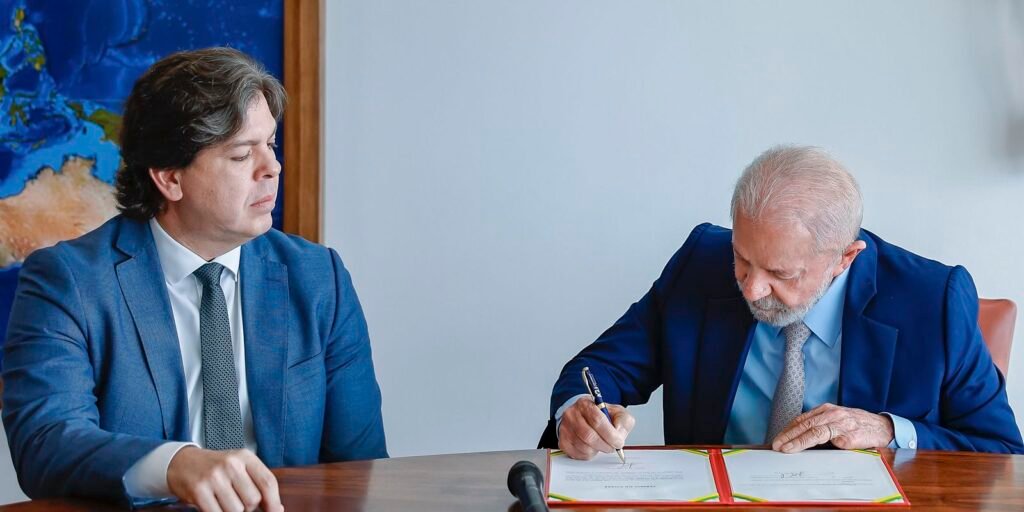 presidente-da-telebras-toma-posse-como-ministro-das-comunicacoes