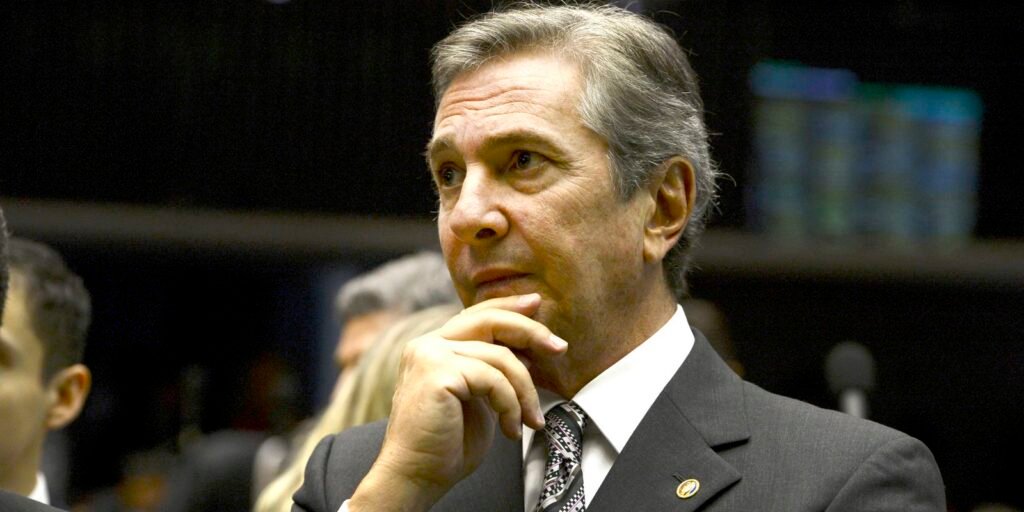 ex-presidente-fernando-collor-e-preso-em-maceio