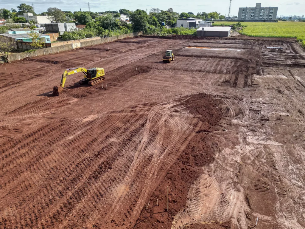 Preparação do terreno que receberá mais 60 casas do Projeto Moradias.