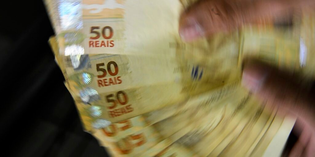fazenda-esclarece-mudancas-em-fundos-imobiliarios-e-fiagros