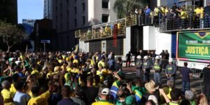 ato-em-sp-reune-apoiadores-de-bolsonaro-contra-julgamento-no-stf