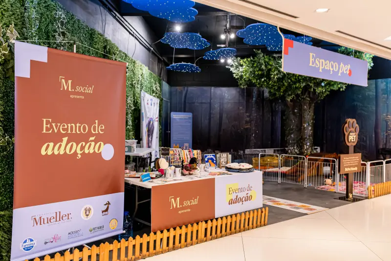 Evento de adoção no Shopping Mueller proporciona a chance de novos lares para animais resgatados. Foto: Divulgação/ Shopping Mueller.