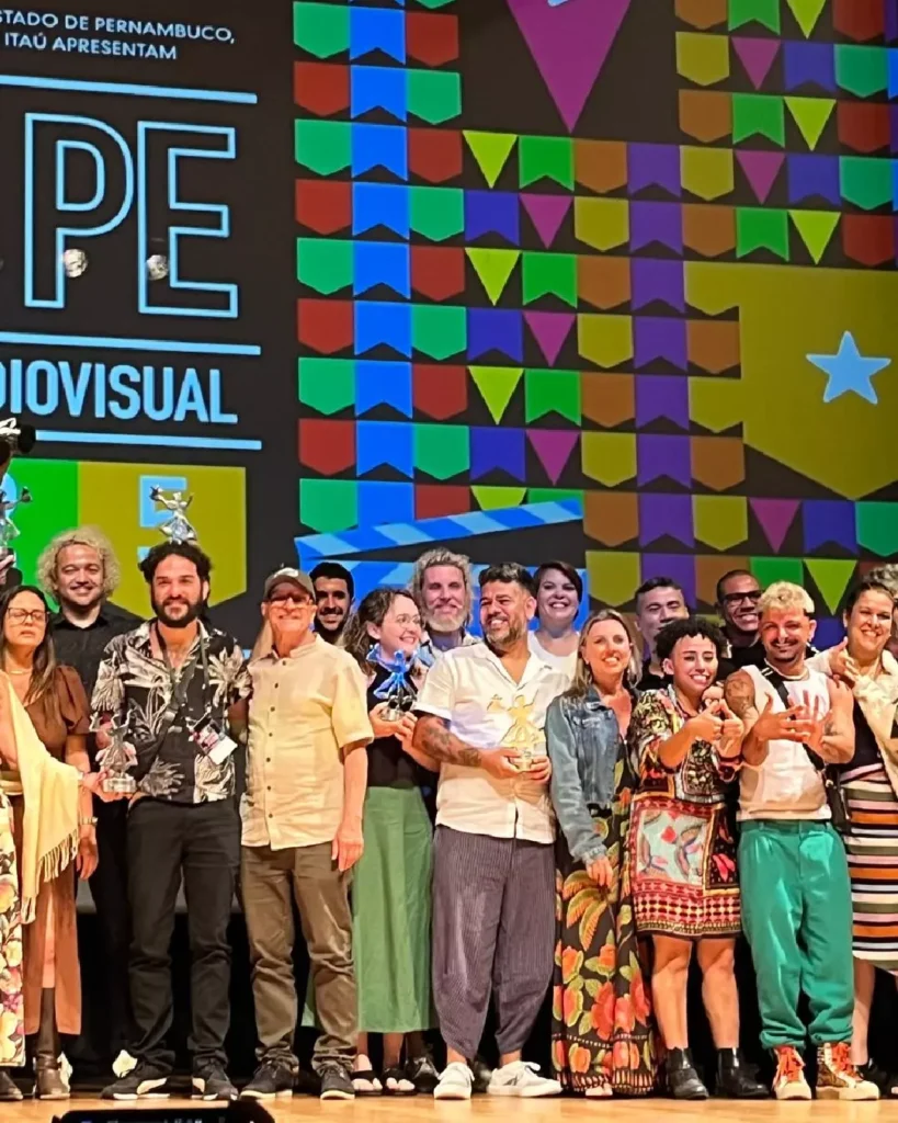 Em-cerimonia-no-Cinema-do-Teatro-do-Parque-em-Recife-a-producao-do-filme-levou-as-duas-premiacoes-Cred.-F.-Passini
