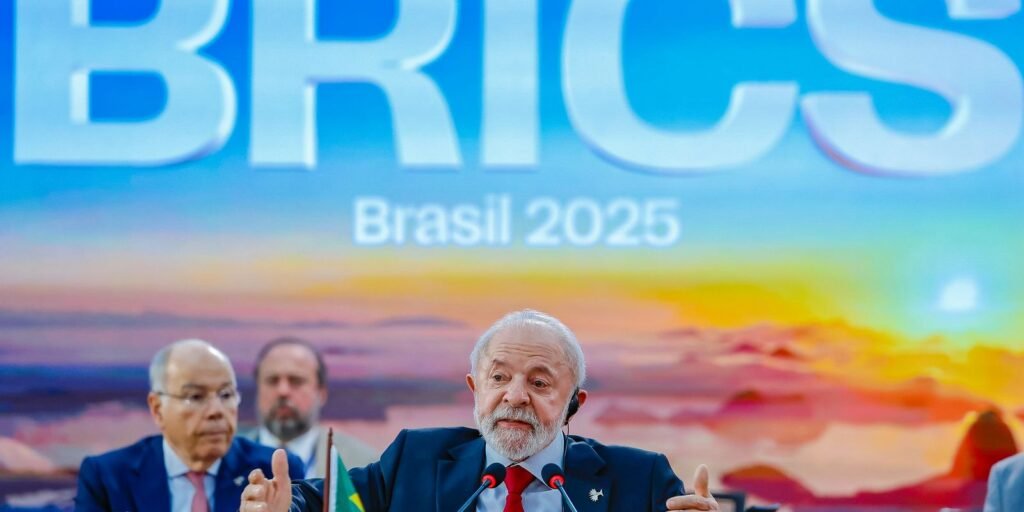 adiar-reforma-na-onu-torna-mundo-mais-perigoso,-diz-lula-no-brics 