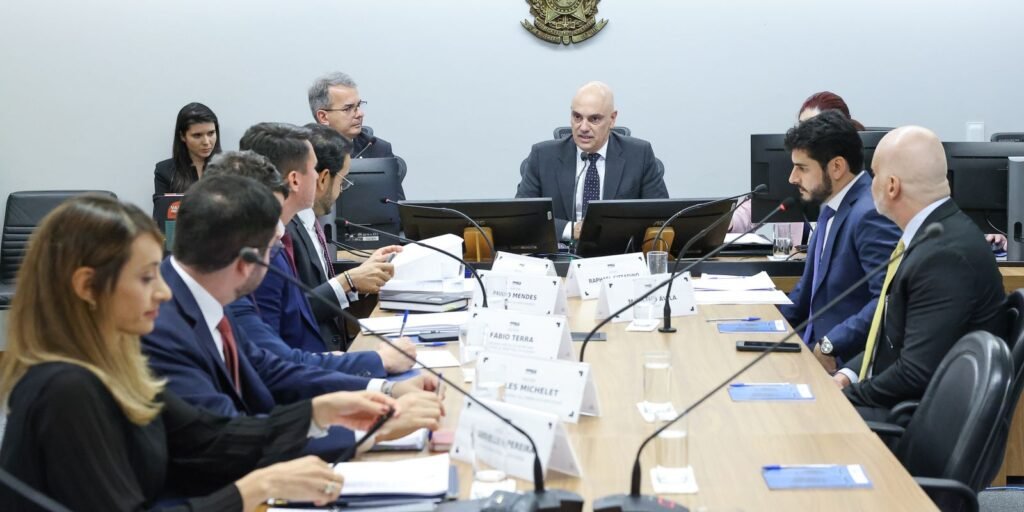 audiencia-no-stf-termina-sem-acordo-sobre-iof