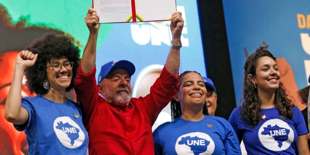 lula-diz-que-vai-cobrar-imposto-das-empresas-americanas-digitais