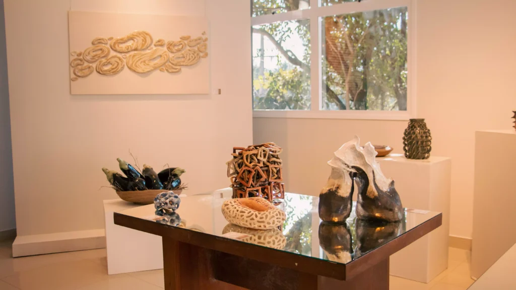 Tons de Terra - Entre Mãos e Fogo-divulgação