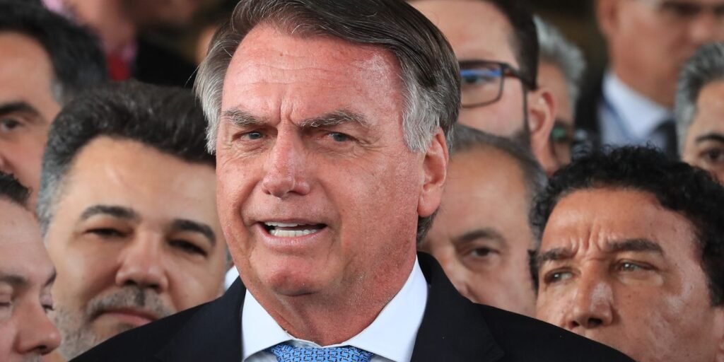 bolsonaro-nega-tentativa-de-fuga-e-pede-revogacao-de-prisao-domiciliar
