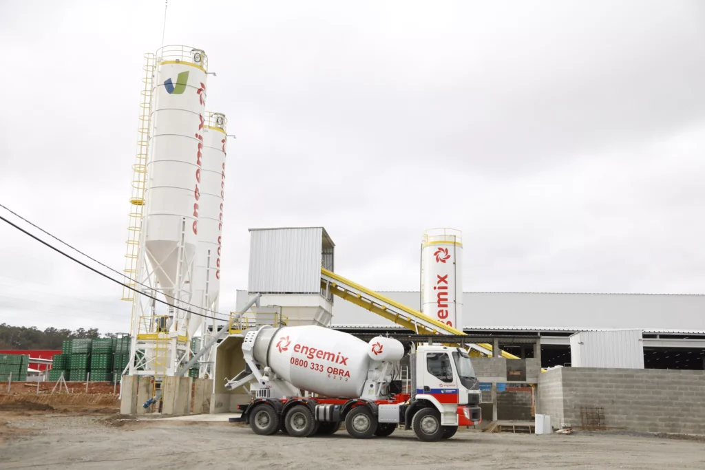 Além da nova central em Curitiba, a Engemix também acaba de inaugurar sua primeira unidade em Ponta Grossa.Divulgação.
