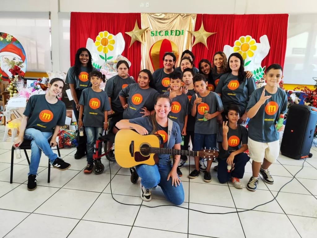 Musicou é um programa de educação musical presente em quatro regiões do Brasil, que oferece aulas de música gratuitas para crianças, jovens, adolescentes, adultos e pessoas idosas.