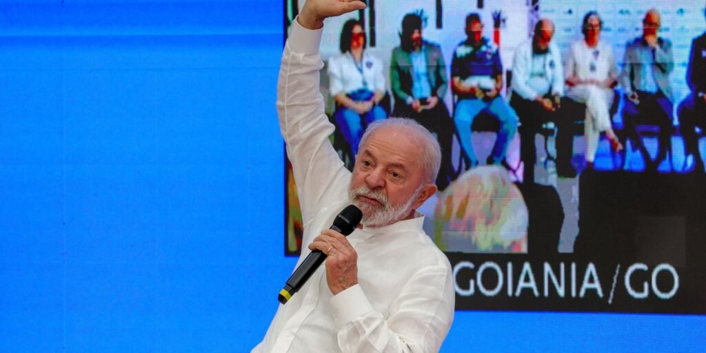lula-lembra-covid-e-diz-que-saude-nao-tem-esquerda-ou-direita