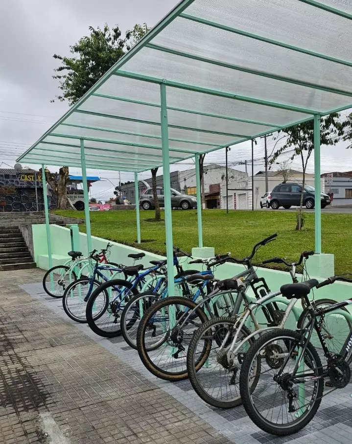 Instituto WF inaugura bicicletário em terminal de Piraquara