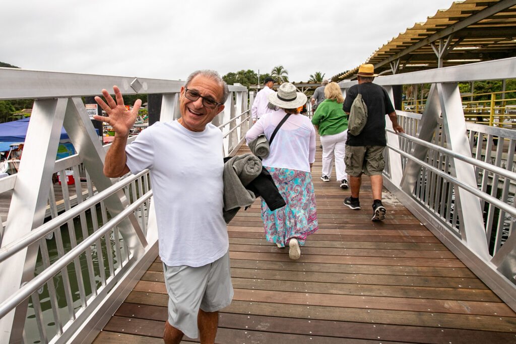 turistas-de-cruzeiro-internacional-destacam-estrutura-no-desembarque-na-ilha-do-mel
