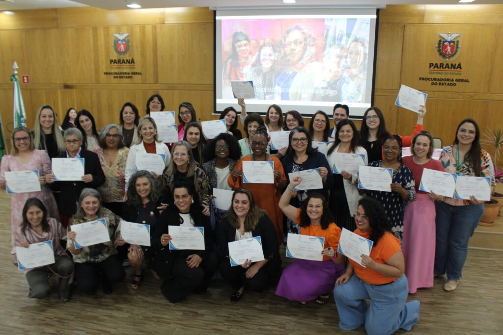 nova-gestao-do-conselho-estadual-dos-direitos-da-mulher-toma-posse-no-parana