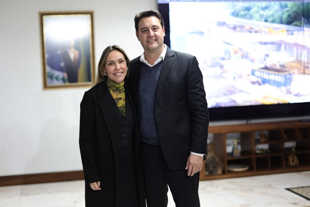 com-leticia-ferreira-da-silva,-ratinho-junior-indica-quarta-mulher-para-o-tjpr