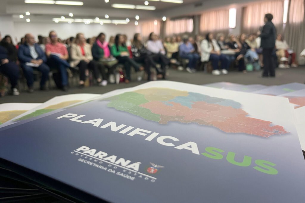 eficiencia-e-acolhimento:-estado-qualifica-18-mil-profissionais-do-planificasus