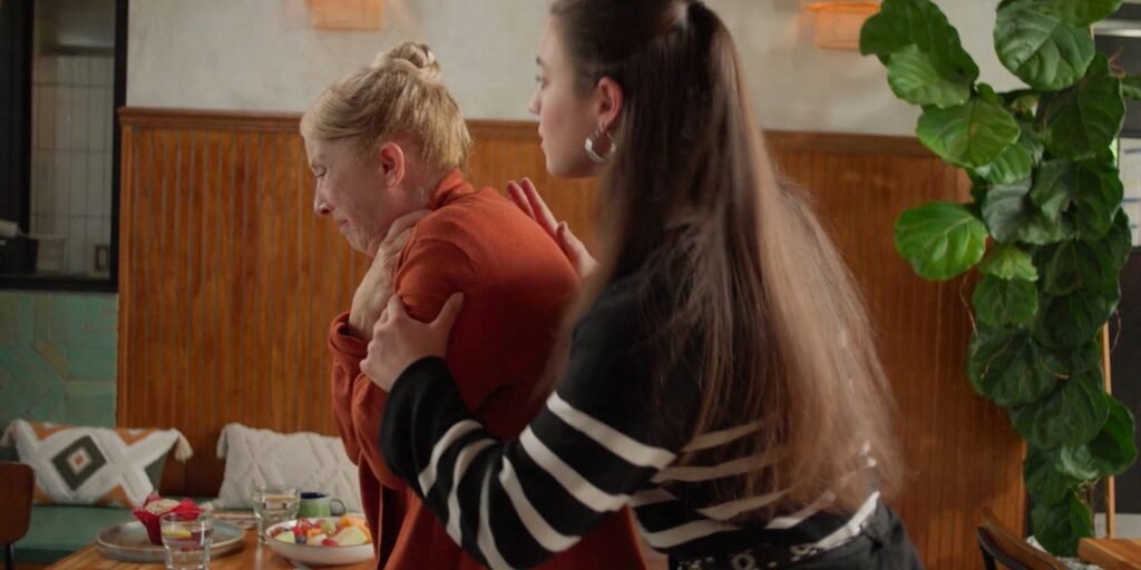 associacao-muda-tecnicas-de-desengasgo-em-bebes,-criancas-e-adultos