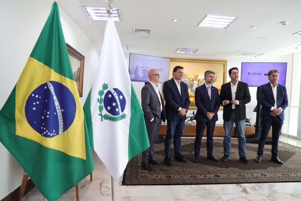 nova-rota:-voo-direto-entre-foz-do-iguacu-e-brasilia-inicia-nesta-segunda-operado-pela-latam