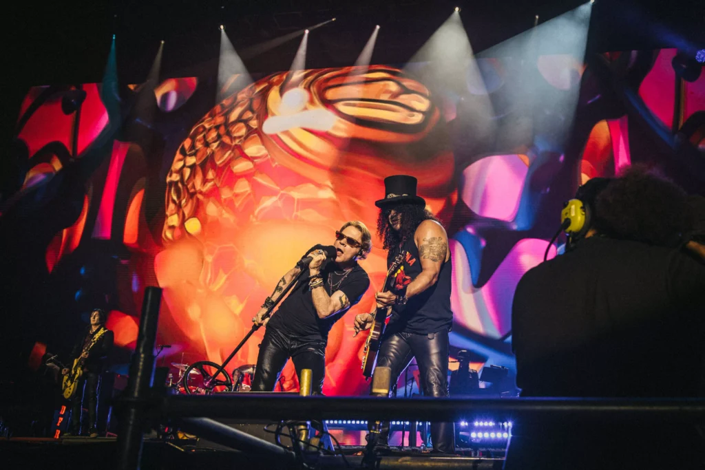 San-Salvador-04-photo-credit-Guns-N-Roses