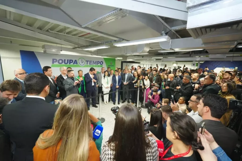 Inauguração do primeiro Poupatempo Paraná. (Imagem: Marcel Rodrigues)