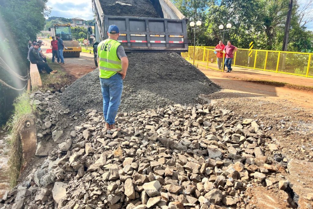 em-acao-rapida,-der/pr-e-prefeitura-recuperam-acesso-a-ponte-em-goioxim