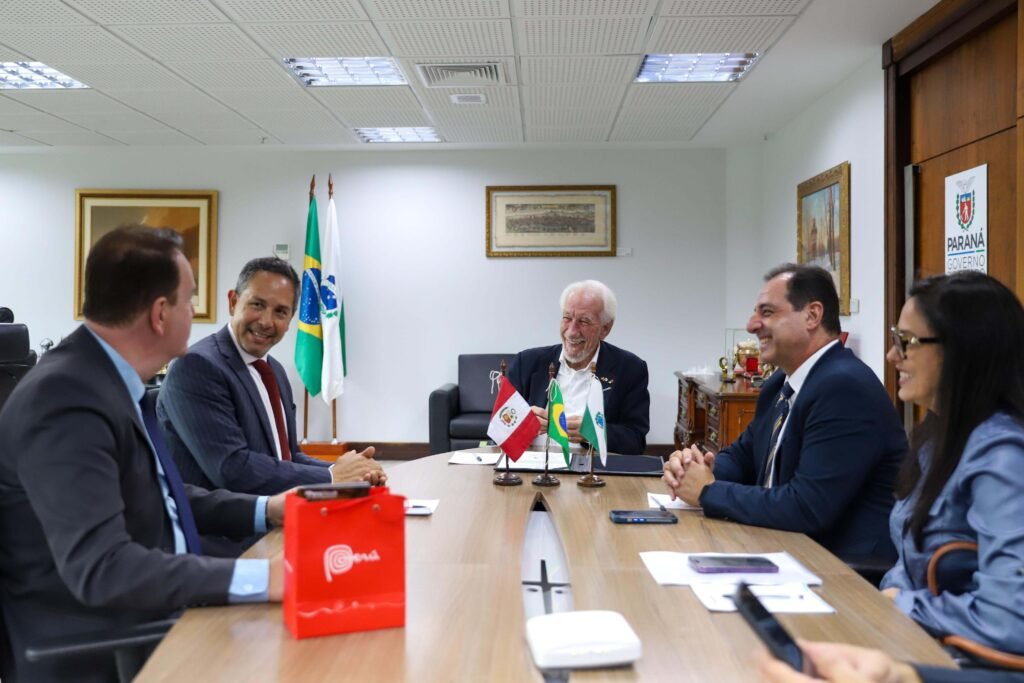 parana-e-peru-discutem-parceria-para-fortalecer-promocao-do-turismo