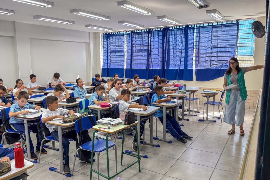 educacao-fara-consultas-para-implementar-novos-colegios-civico-militares-em-novembro