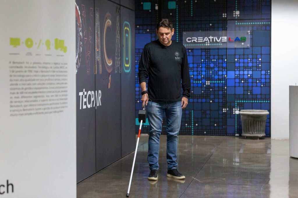 incubada-no-tecpar,-empresa-desenvolve-bengala-inteligente-para-deficientes-visuais