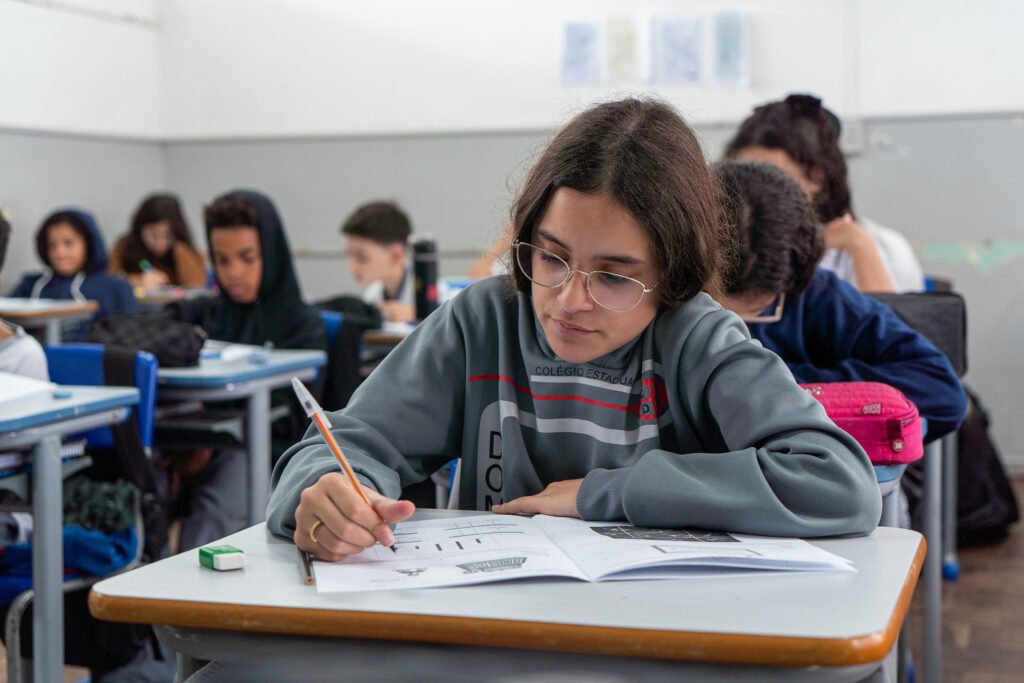 alunos-paranaenses-participam-da-prova-parana-mais-ao-longo-dos-proximos-dias