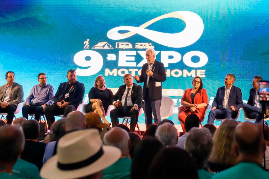 9°-expo-motorhome-atrai-visitantes-e-turistas-de-todo-o-brasil-para-o-parana