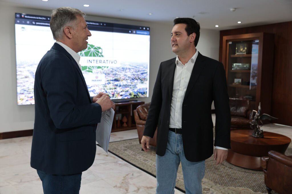 governo-do-parana-antecipa-13o-salario-de-servidores-de-cidades-atingidas-por-tornado