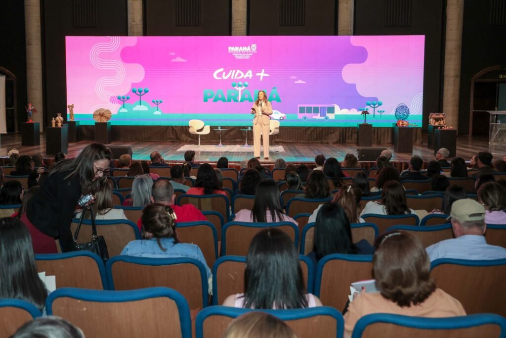 formatacao-de-novas-politicas-para-idosos-e-mulheres-pautam-2°-dia-do-cuida-mais-parana