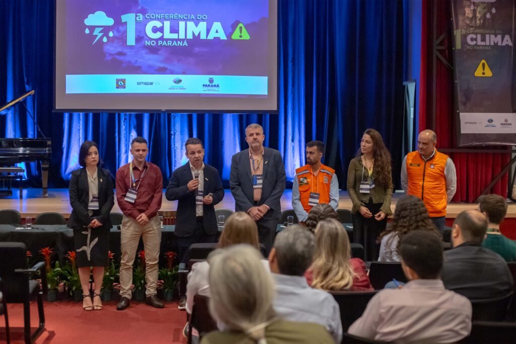 conferencia-do-clima-reune-prefeituras,-apresenta-dados-meteorologicos-e-discute-futuro