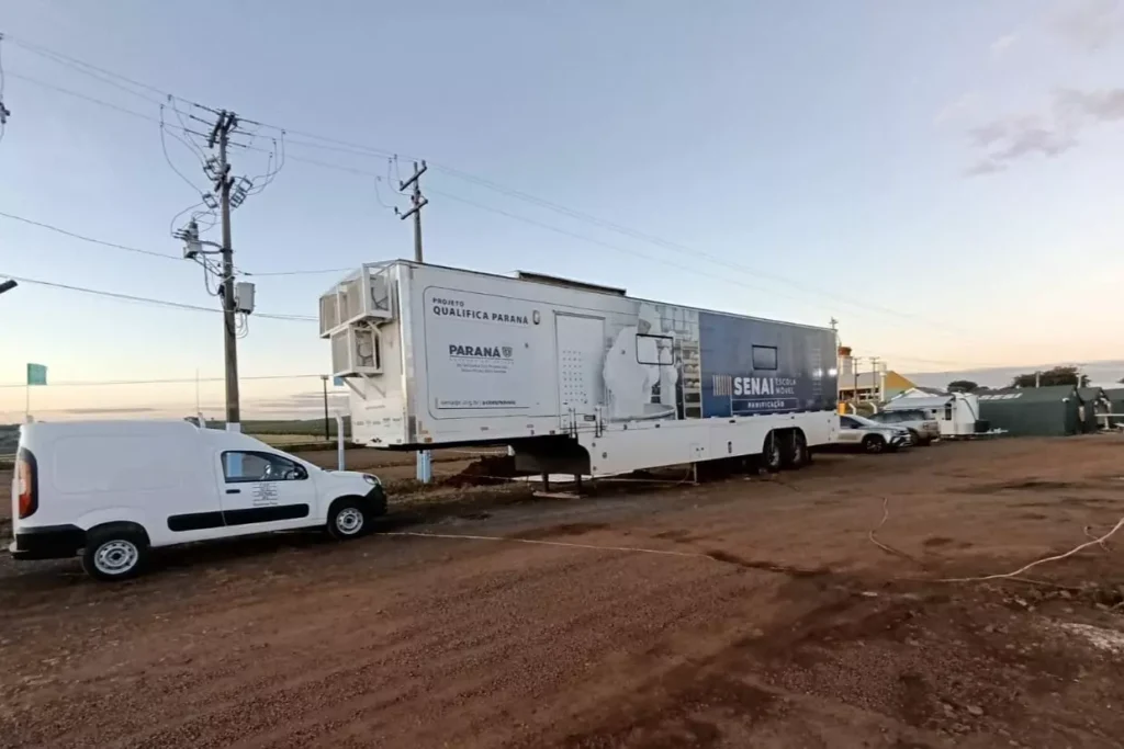 carreta-senai-rio-bonito-do-iguacu