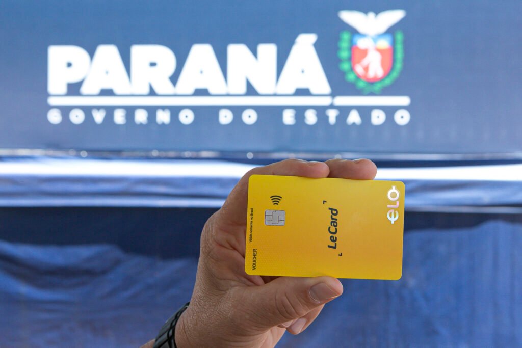 mais-236-familias-de-rio-bonito-do-iguacu-ja-podem-receber-o-auxilio-de-r$-1-mil-do-estado