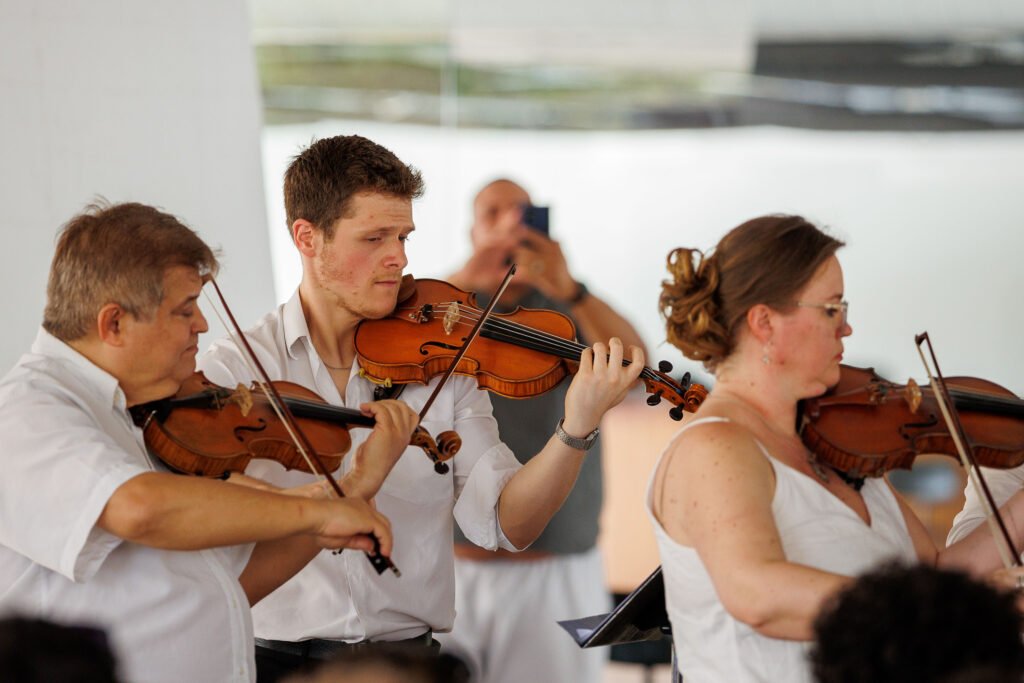 encerramento-da-serie-“mostly-mozart”-leva-musica-classica-a-800-pessoas-no-mon