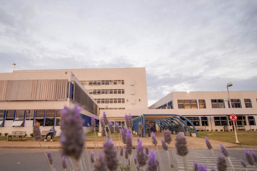 governador-sanciona-lei-que-atualiza-modelo-de-gestao-dos-hospitais-universitarios