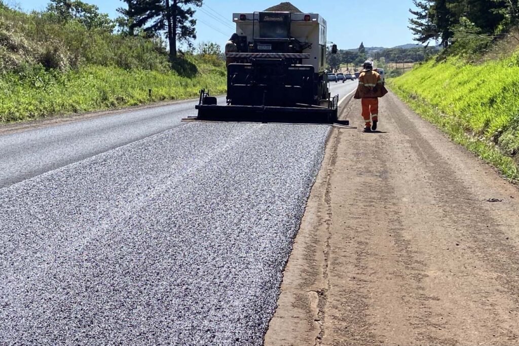rodovias:-estado-investe-mais-de-r$-1,5-bilhao-em-conservacao-e-servicos-ao-usuario-em-2025