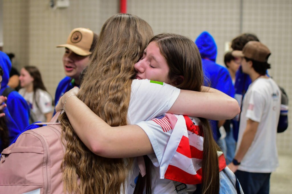 ganhando-o-mundo-agricola:-emocao-e-alegria-marcam-retorno-dos-estudantes-apos-semestre-nos-eua