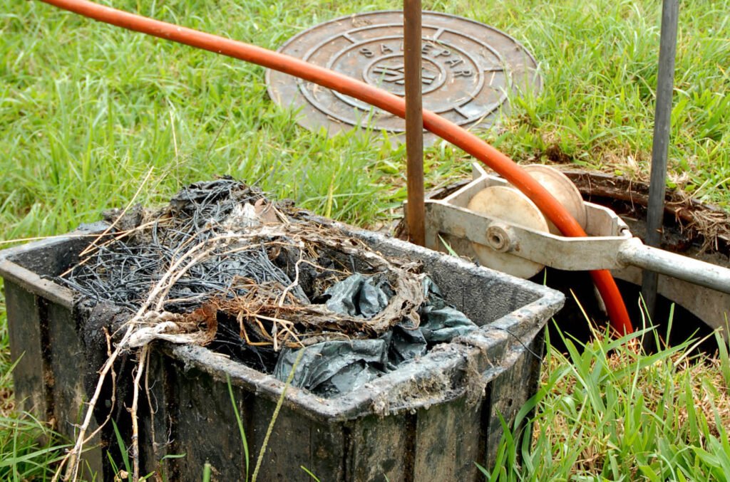 e-depois-da-descarga?-como-o-descarte-incorreto-pode-fazer-o-esgoto-invadir-sua-casa