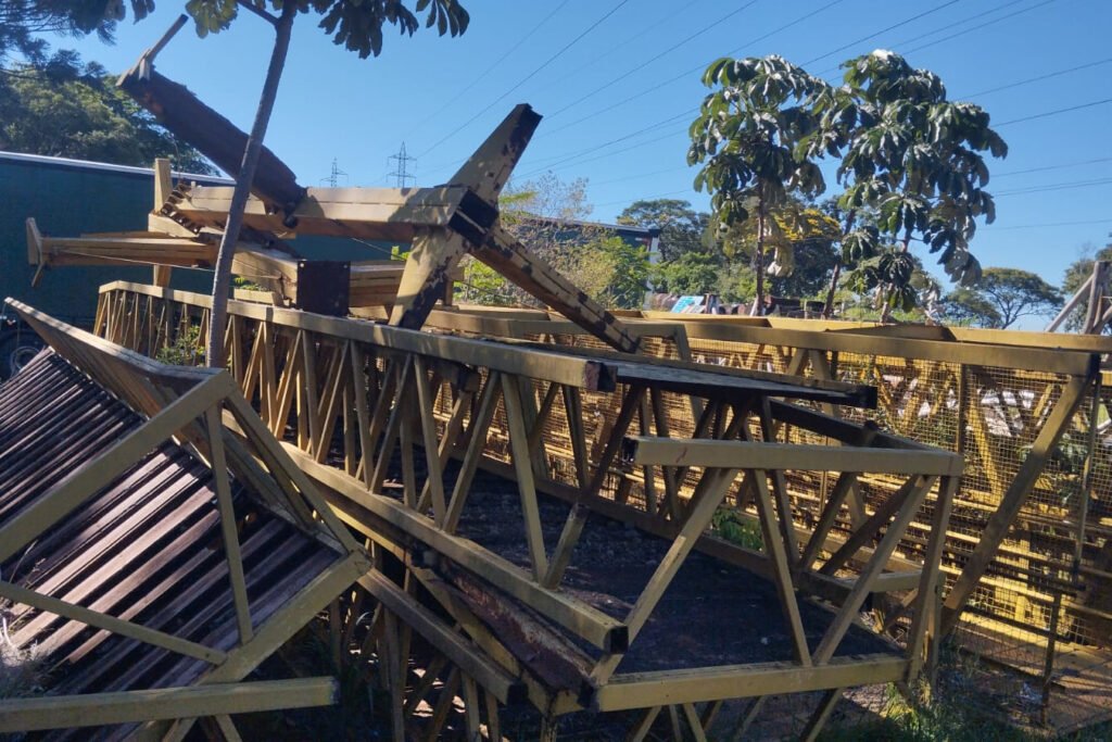 estado-doa-ao-municipio-de-toledo-passarela-para-pedestres-para-a-pr-317