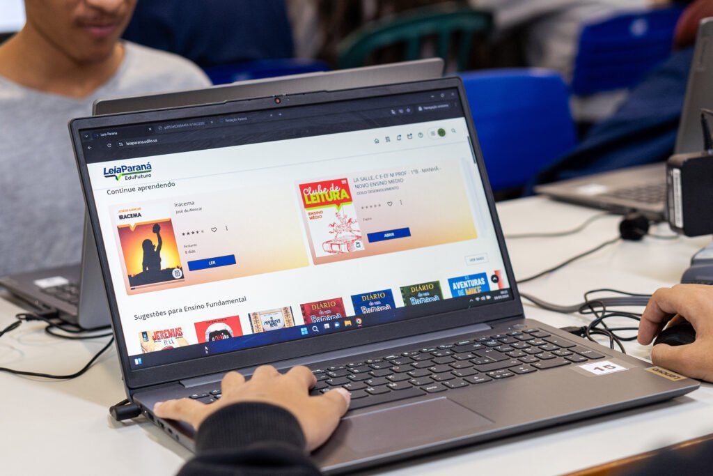 no-dia-do-leitor,-rede-estadual-celebra-avanco-na-formacao-de-leitores-com-ferramenta-digital