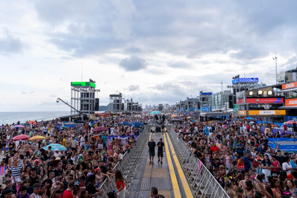 com-estruturas-e-shows,-verao-maior-parana-deve-atrair-r$-250-milhoes-ao-litoral